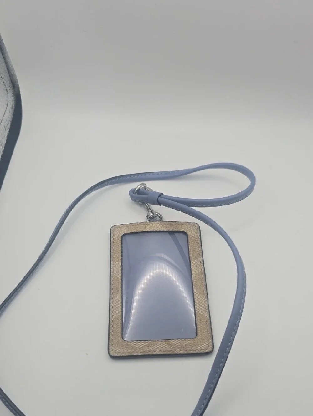 Coach Beige Signature Mono ID/Card Holder Lanyard Light Blue Trim/Strap (EUC)💙